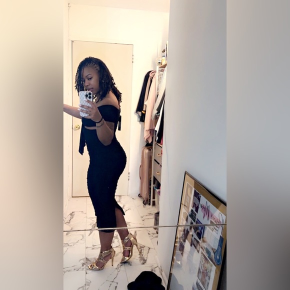 Simple and sweet mesh ruched dress - Picture 3 of 5